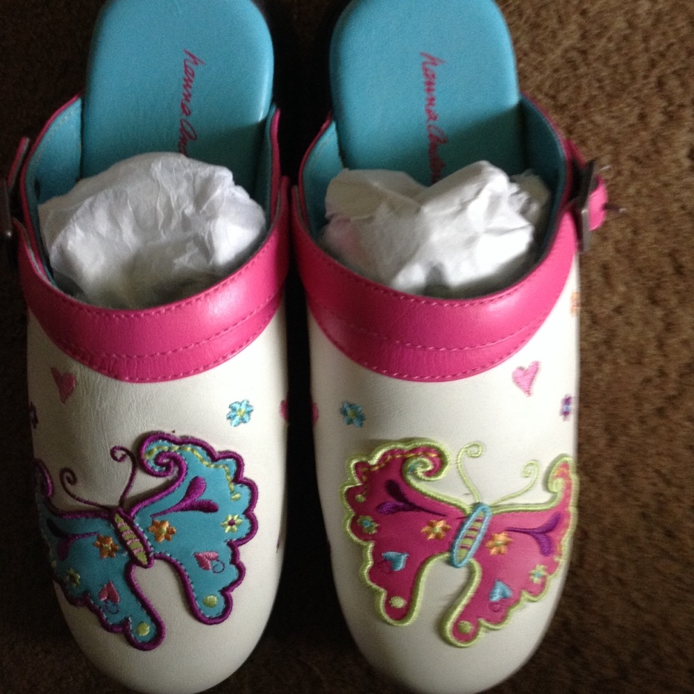 Hanna Andersson Butterfly Clogs Size 37